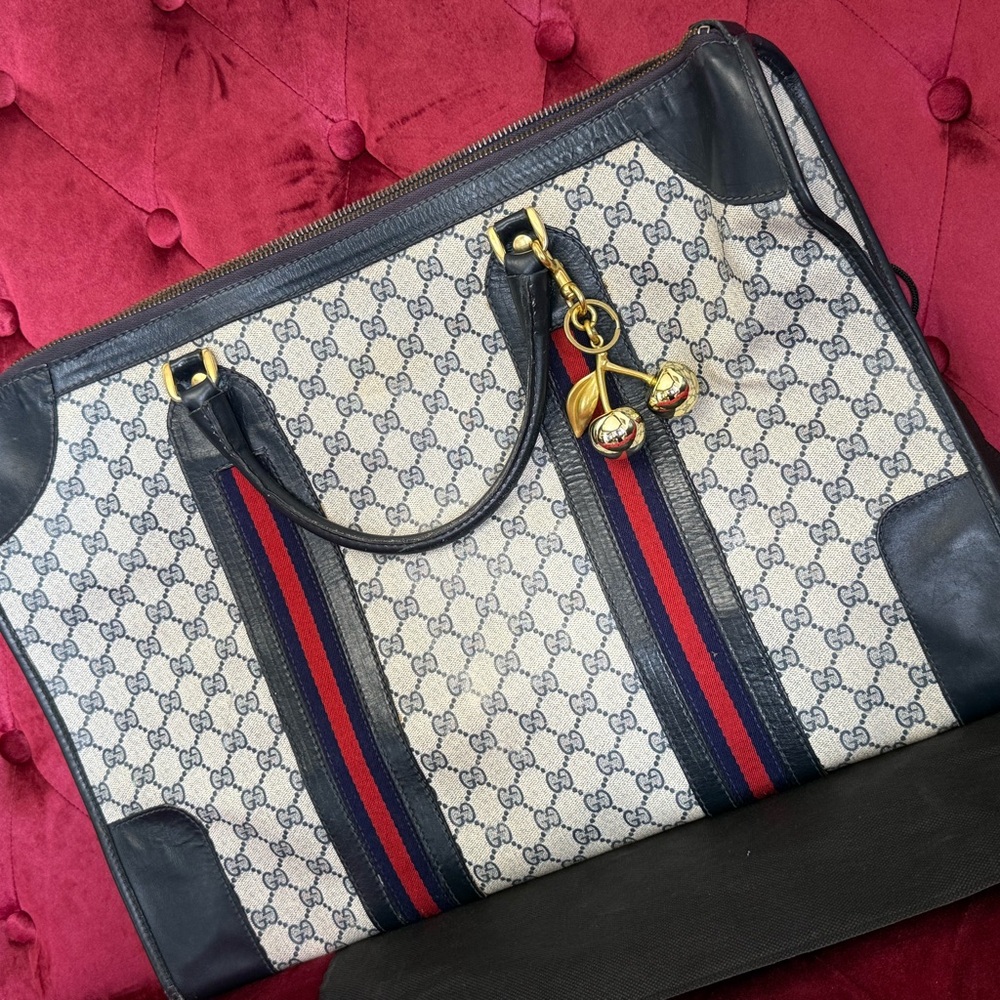 Gucci Beige and Blue Travel Bag with Gold Accents vintage - Picture 4 of 7